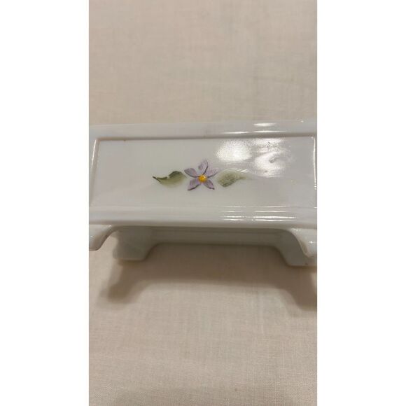 Vintage Westmorland Hand Painted/Signed Milk Glass Jewelry Box - Picture 7 of 8